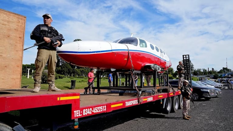 La subasta reunió a más de 5.000 personas y remató 150 bienes incautados.