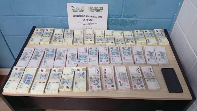La suma millonaria incautada en San Luis.