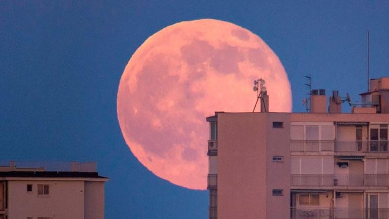 La Superluna más espectacular de 2019 se verá este martes