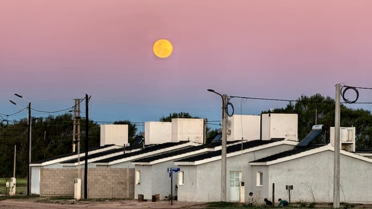 La superluna vista desde el sur de Córdoba.