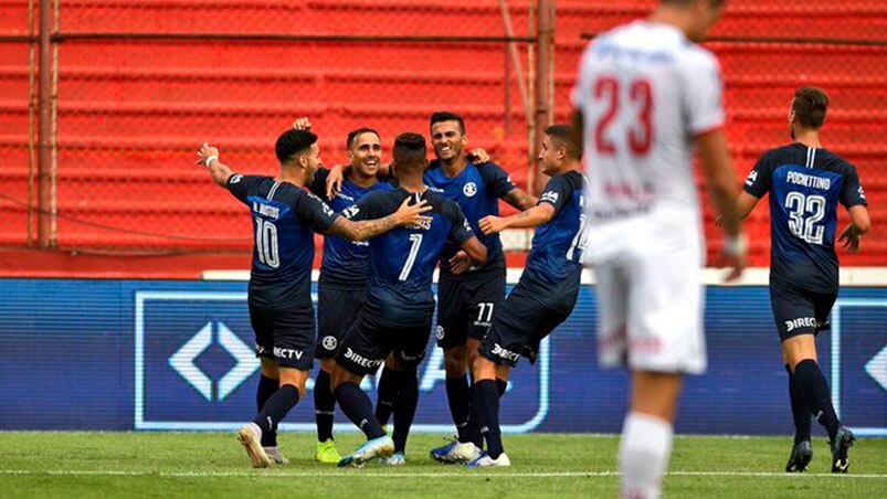 La T arrancó con todo en la Copa de la Superliga.