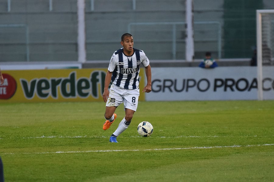 La T cayó ante Everton en el Kempes, pero se vio un buen debut de los refuerzos. Foto: Lucio Casalla / ElDoce.tv