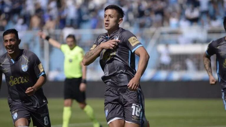 La T confirmó a su cuarto refuerzo.