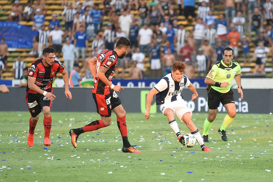 La T ganó en el Kempes y sigue de racha. Foto: Lucio Casalla / ElDoce.tv