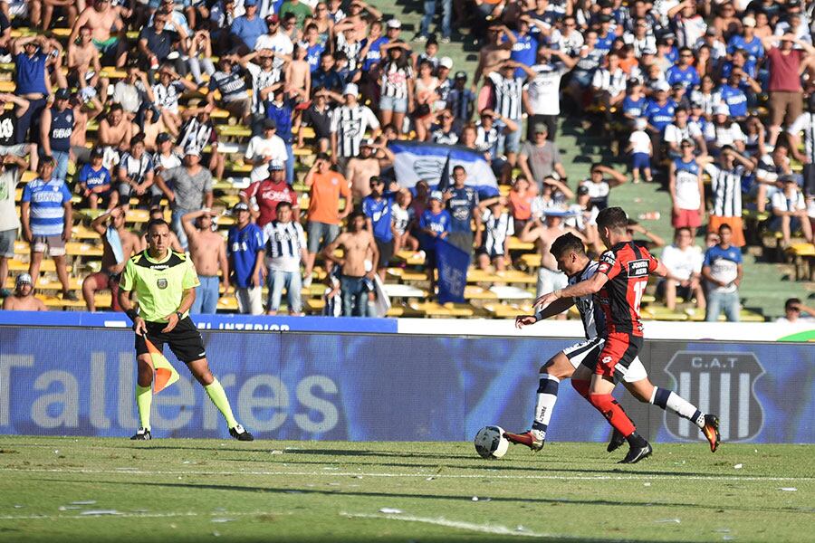 La T ganó en el Kempes y sigue de racha. Foto: Lucio Casalla / ElDoce.tv