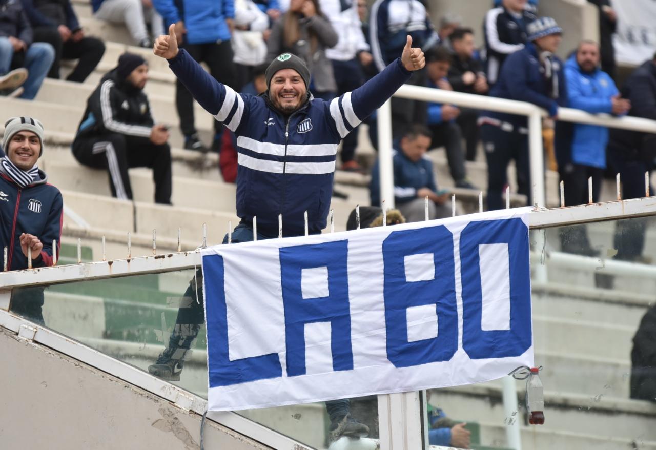 La T jugó su segundo partido de local en la Superliga. Foto: Lucio Casalla / ElDoce.tv.