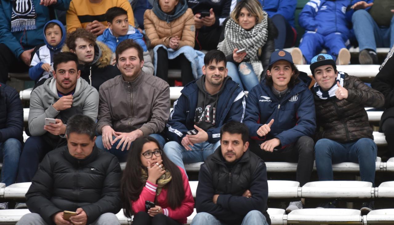 La T jugó su segundo partido de local en la Superliga. Foto: Lucio Casalla / ElDoce.tv.