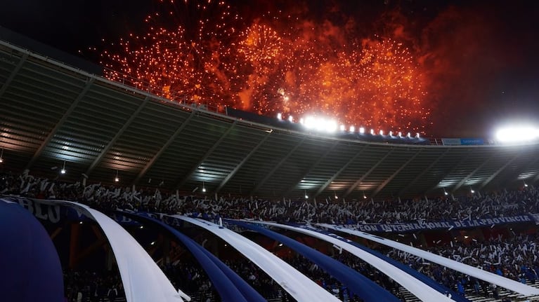 La T necesita ganar y esperar el resultado de Vélez-Huracán para gritar campeón.