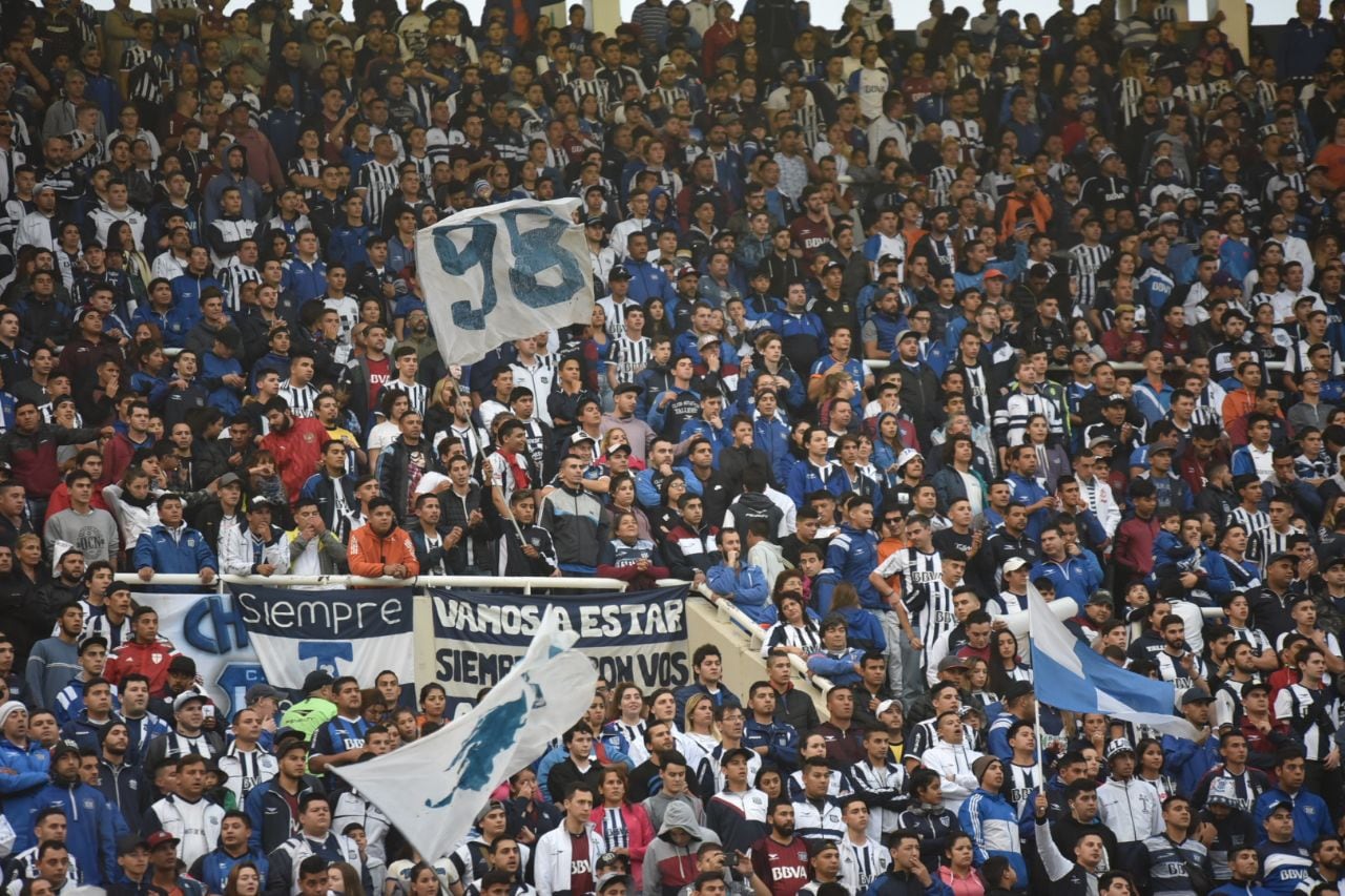 La T se despidió de sus hinchas en el Kempes. Foto: Lucio Casalla / ElDoce.tv.