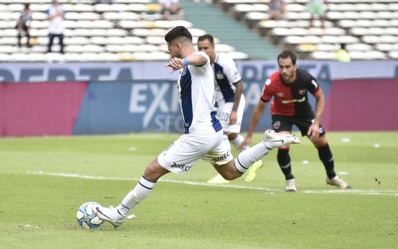 La T se recuperó ante los rosarinos. Foto: Lucio Casalla / ElDoce.tv.