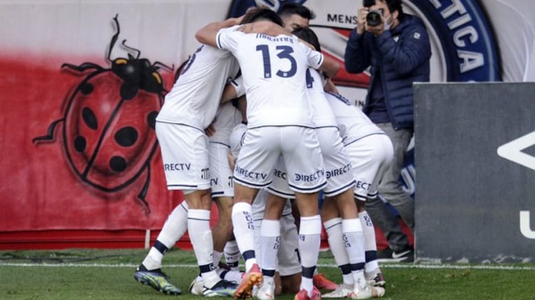 La T sube y sube en las posiciones.