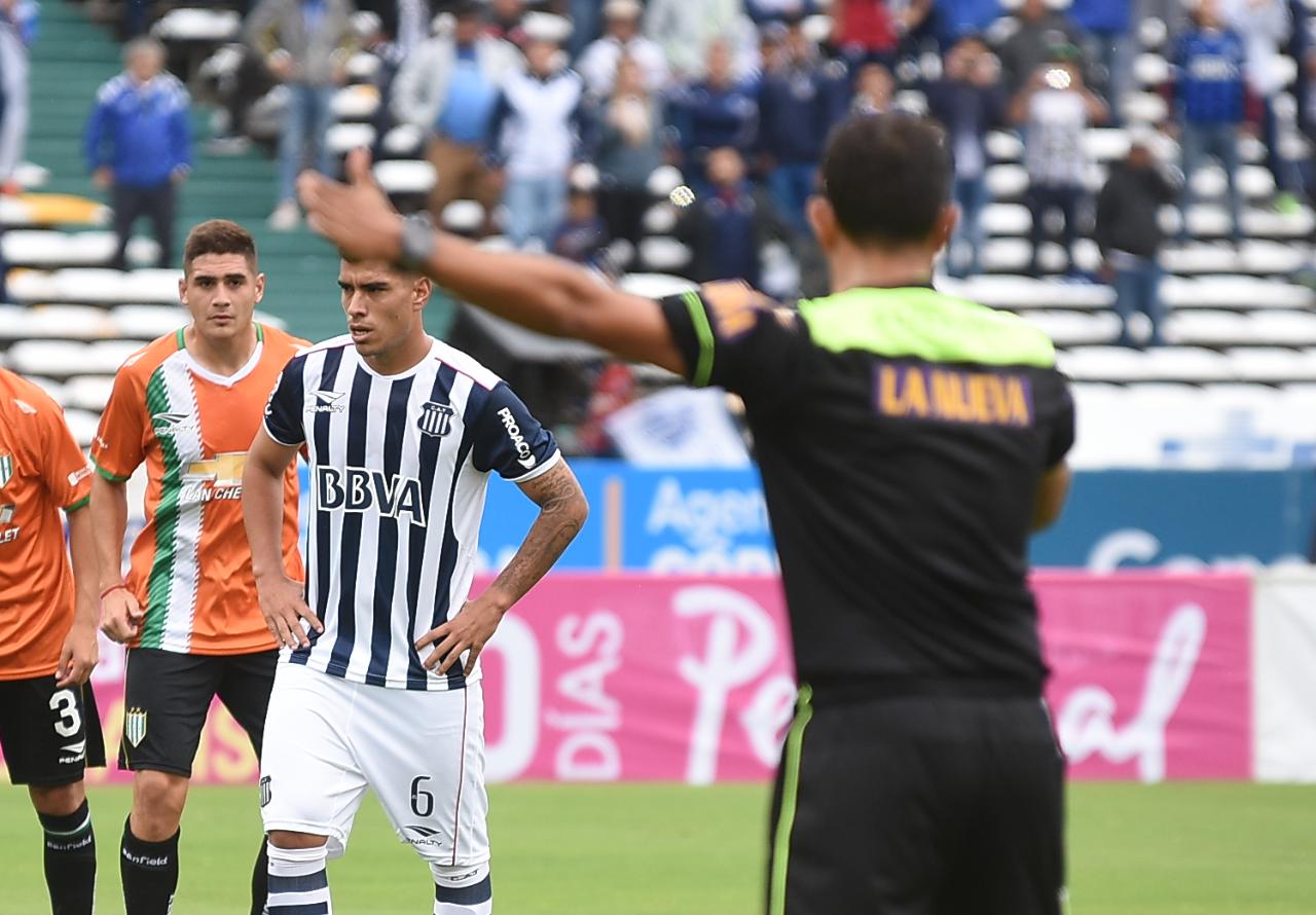 La T volvió a jugar con el aliento de su gente. Foto: Lucio Casalla / ElDoce.tv.