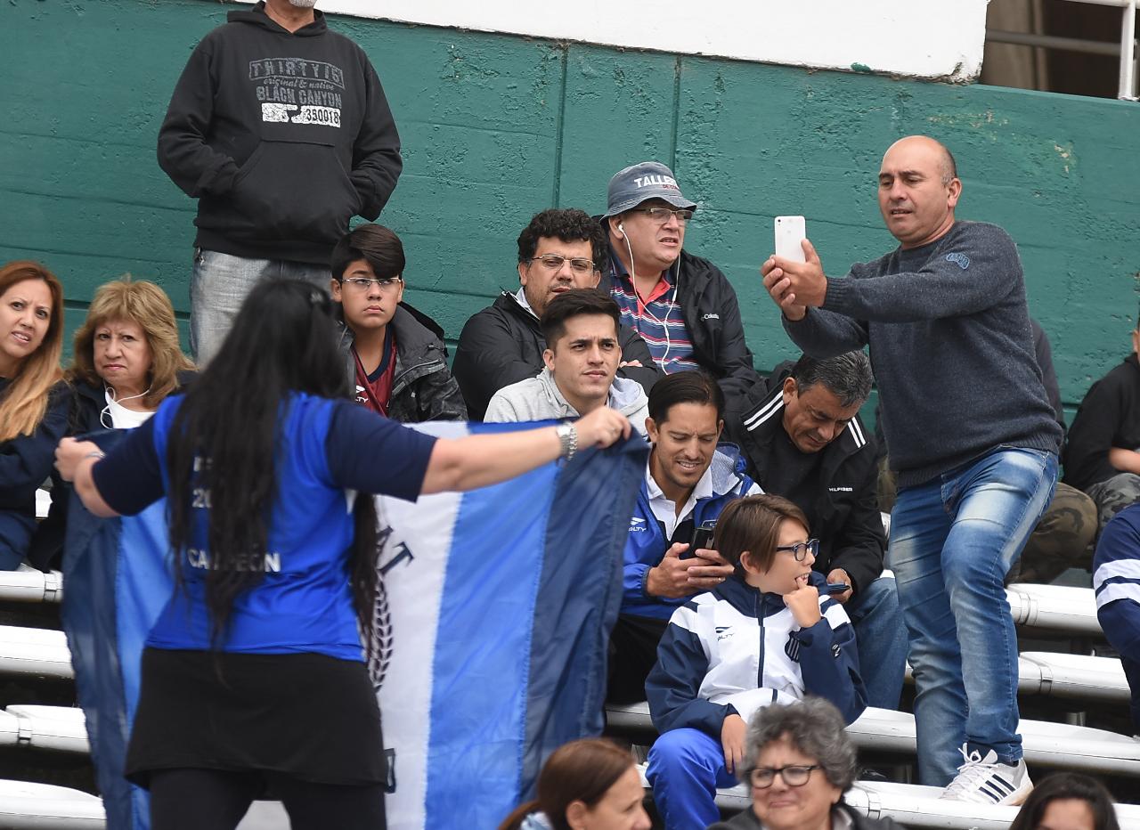 La T volvió a jugar con el aliento de su gente. Foto: Lucio Casalla / ElDoce.tv.