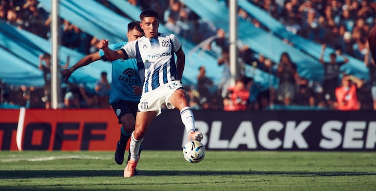 La T y la B van por todo en el Kempes.