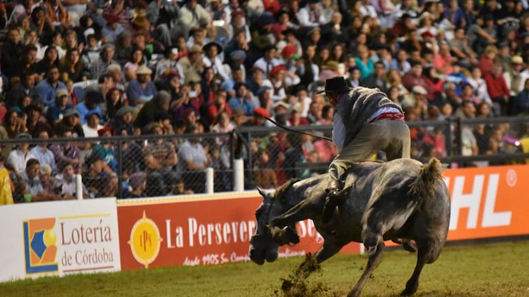 La tercera jornada de la 54º edición del Festival Nacional de Doma y Folclore de Jesús María. Foto: Lucio Casalla/ElDoce.tv