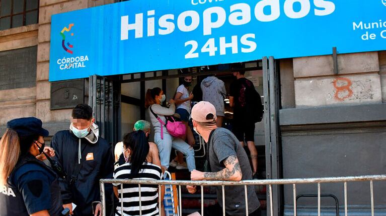 La tercera ola todavía está vigente en Argentina.