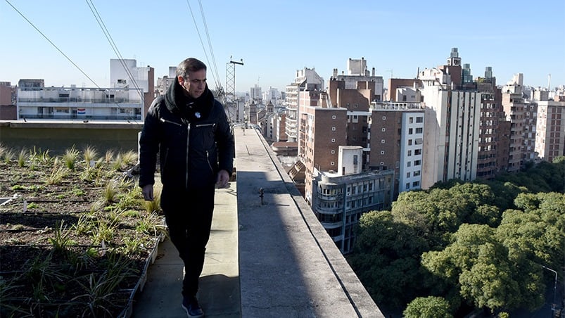 La terraza verde cuenta con 80 metros de plantas autóctonas.