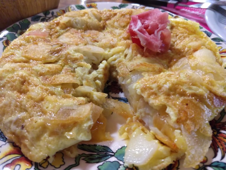 La tortilla de papas, un clásico de la gastronomía española.