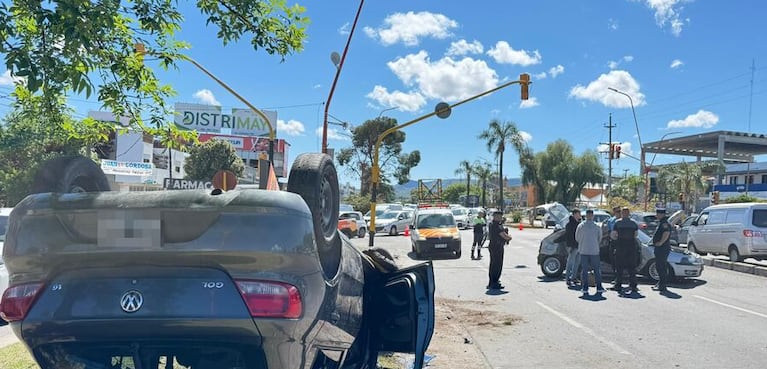 La tragedia ocurrió este sábado a la mañana en la avenida de ingreso a Carlos Paz.