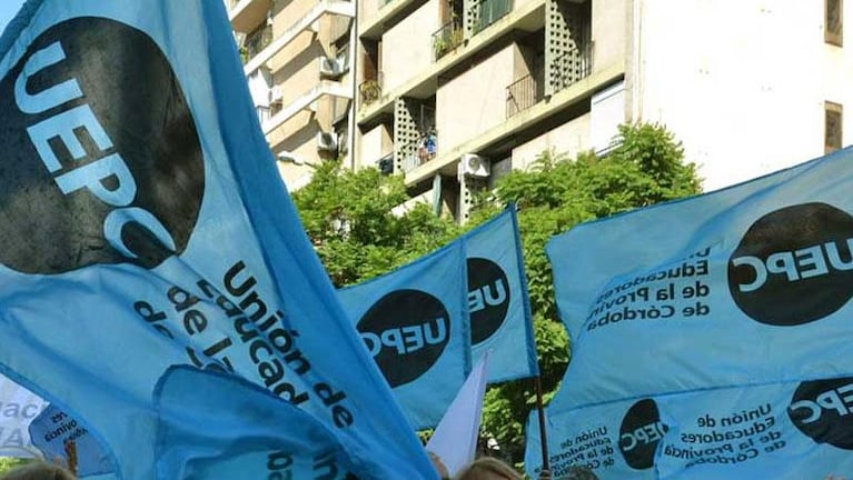 La UEPC anunció paro docente en Córdoba para el primer día de clases