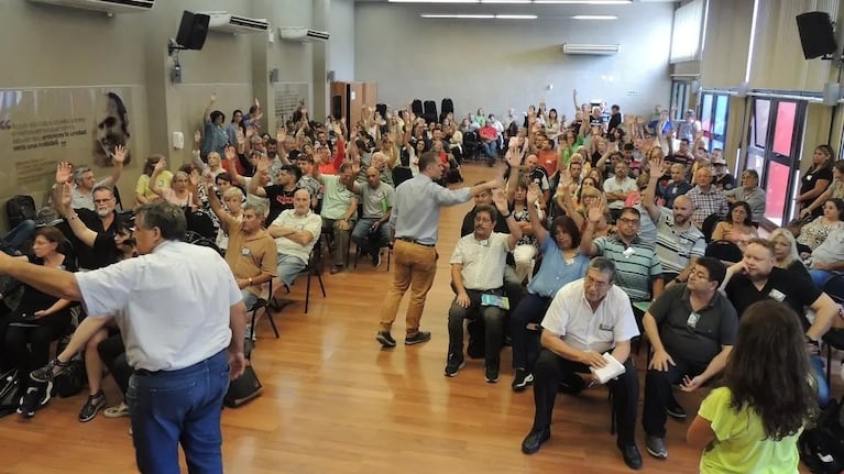 La UEPC no aceptó la propuesta del Gobierno provincial y convocó a un paro