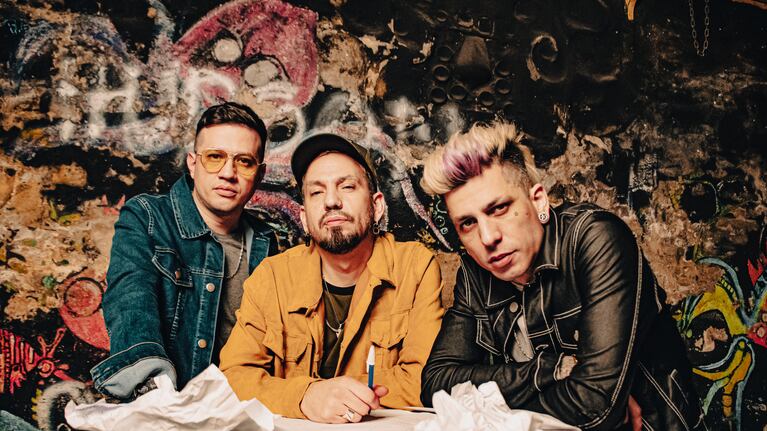 "La última canción" fue compuesta por Lucas Ninci en colaboración con Nicolás Landa.
