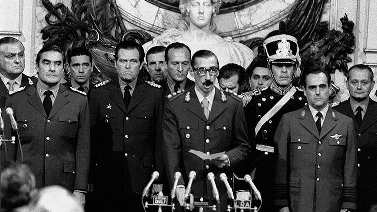 La última dictadura militar dejó alrededor de 30 mil muertos y desaparecidos.