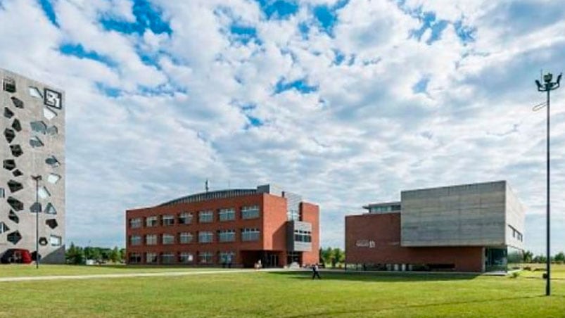 La Universidad Siglo 21 repudió lo sucedido con el profesor en la clase virtual. (Foto: ilustrativa)