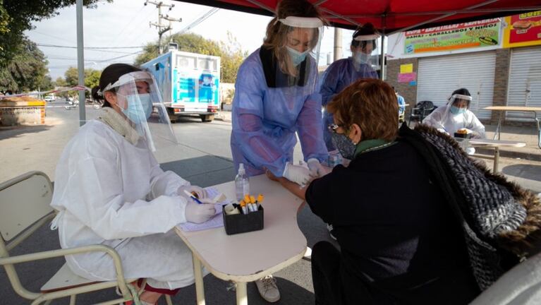 La vacunación avanza y las cifras de contagios se mantienen bajas y estables.