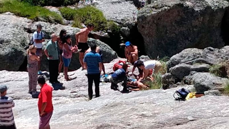 La víctima murió en el lugar. Fotos: Carlos Paz Vivo.