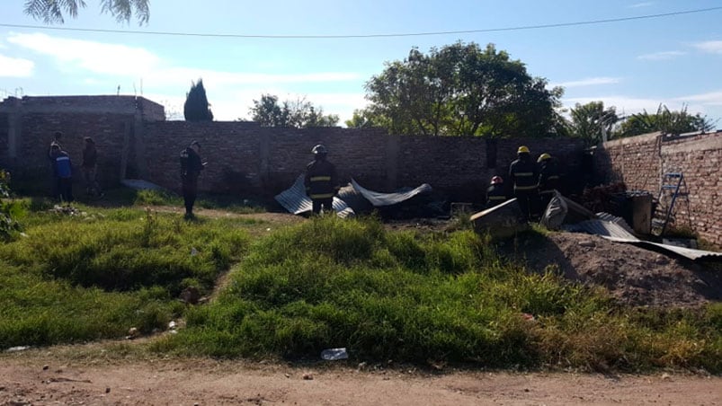 La víctima se encontraba sola en su casa al momento del incendio. Fotos: Néstor Ghino / ElDoce.tv