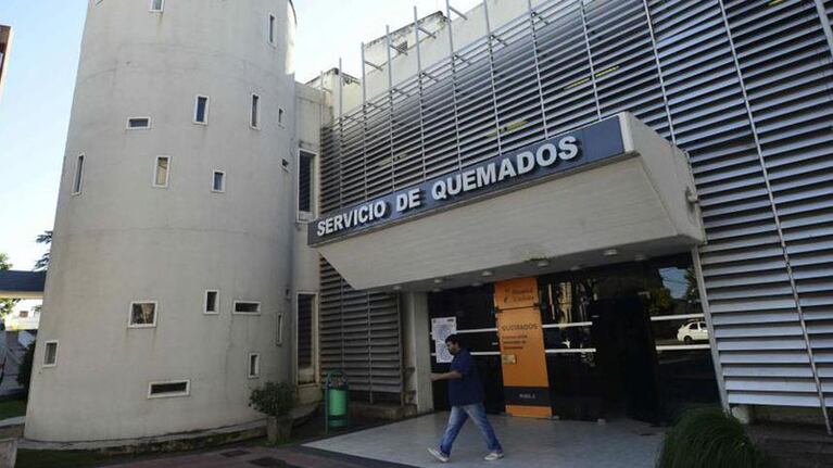 La víctima tiene 24 años y su pareja 18.