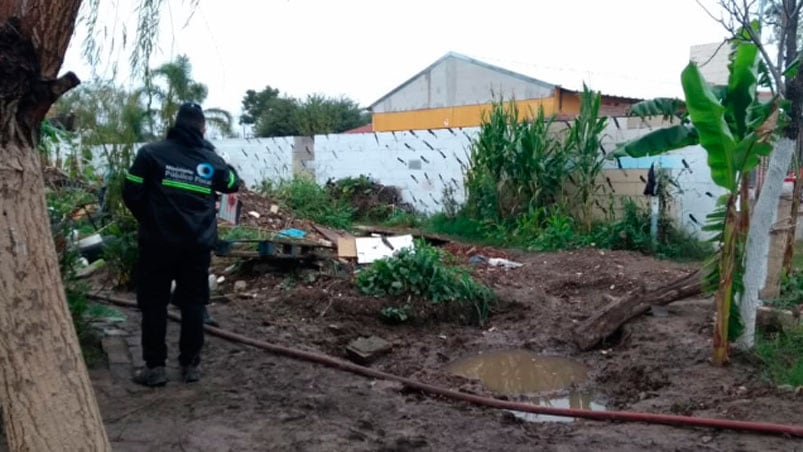 La víctima vivía en una casa con techo de chapa. Foto: El Periódico.