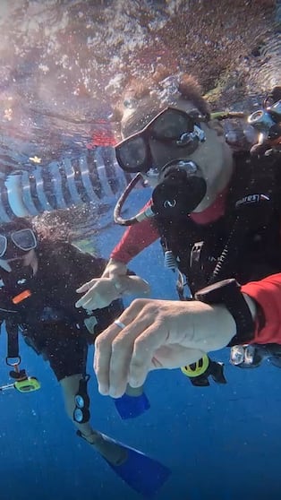 La vida de Jorge cambió por completo cuando descubrió el buceo.