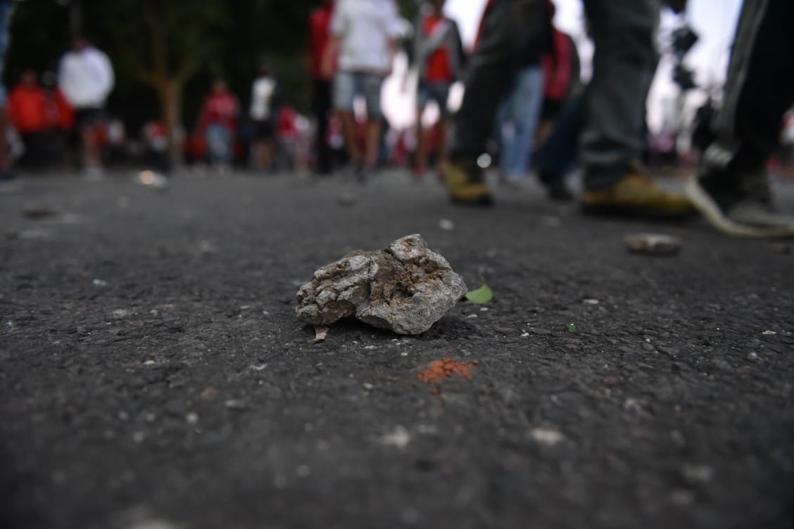 La violencia arruinó lo que prometía ser una fiesta. Foto: Lucio Casalla / ElDoce.tv.