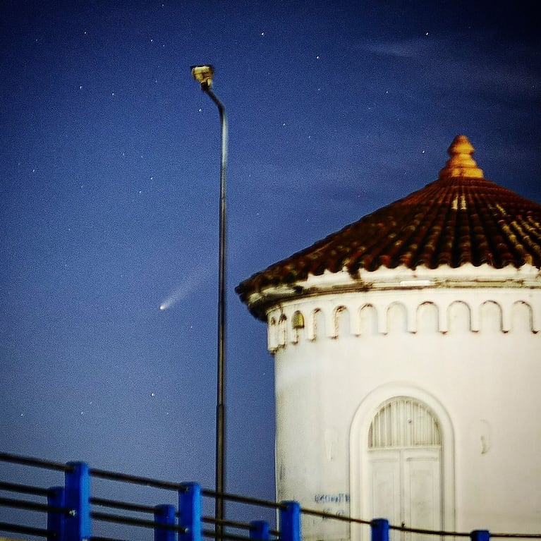 La vista del Cometa del Siglo desde Embalse el 17 de octubre de 2024.