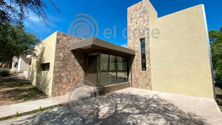 La vivienda en la que se refugiaba la familia de "Fito" Macías. Foto: Mateo Lago / El Doce.