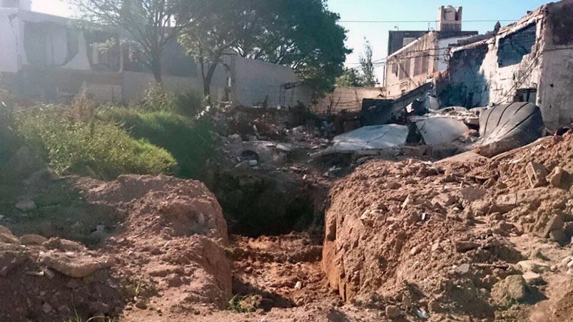 La zona cero. La explosión dejó un muerto, heridos y daños materiales.