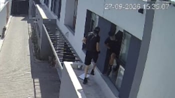 Ladrones entraron en un Toyota Etios a tres housing de Córdoba.