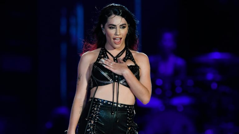 Lali en el estadio Vélez.