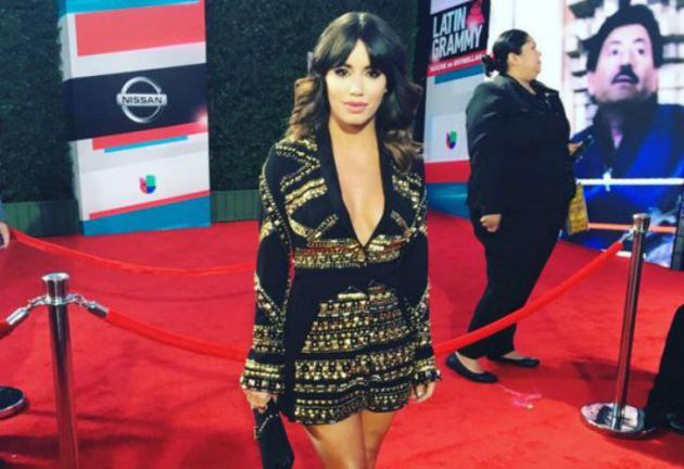 Lali Espósito en la alfombra roja del Grammy Latino.