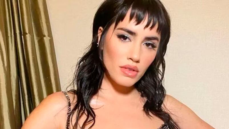 Lali fue el blanco de críticas en redes sociales por un tuit.