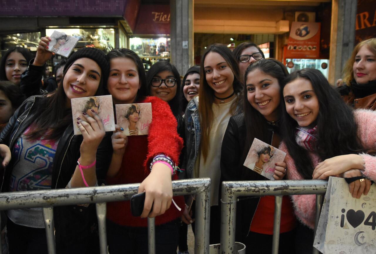 Lali le dedicó un momento único a sus seguidores. Foto: Lucio Casalla / ElDoce.tv.