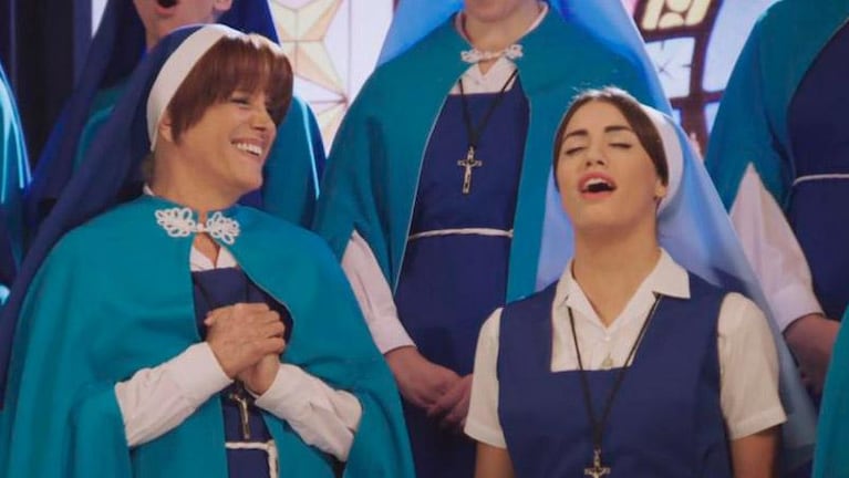 Lali y Valeria Lynch cantaron juntas en “Esperanza mía”