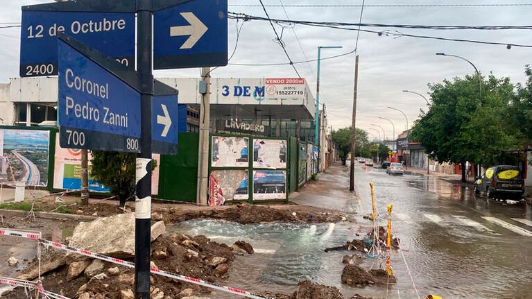 Lamentable desperdicio de agua. Foto: Luchi Ybañez / El Doce.