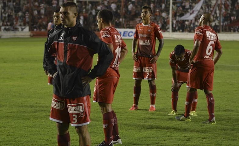 Lamento repetido. Instituto jugó mal y sigue en la mala.