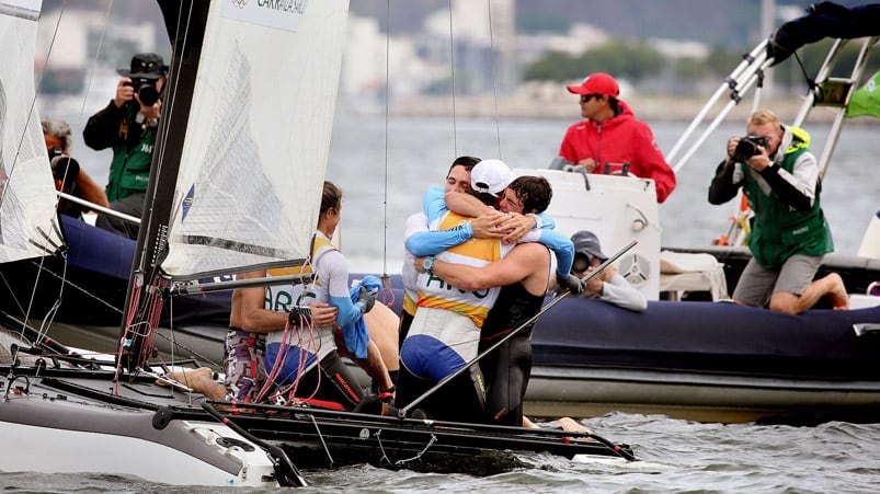 Lange y Carranza le dieron el segundo oro a la Argentina. Foto: Nicolás Stulberg/Infobae.