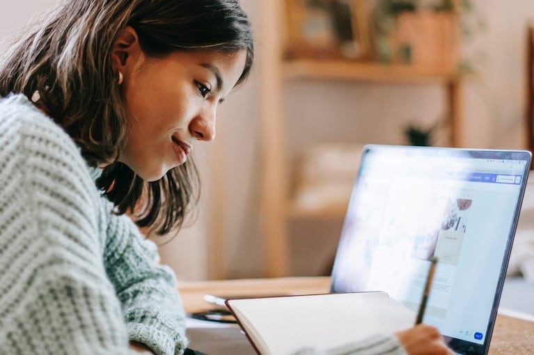 Lanzan cursos virtuales de idiomas en Córdoba.