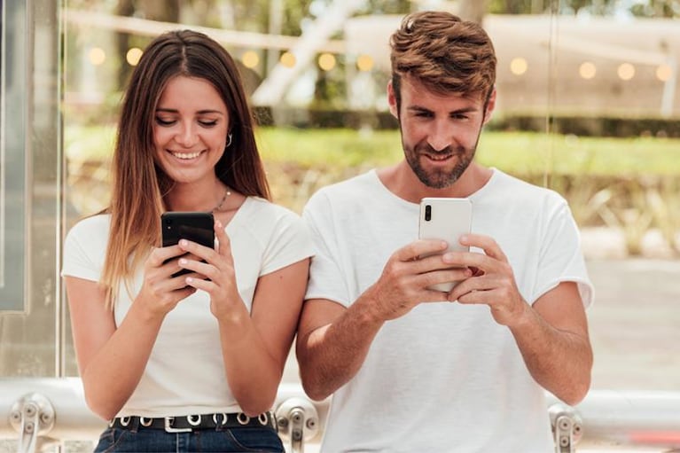 Lanzan en Córdoba la primera y única obra social para celulares