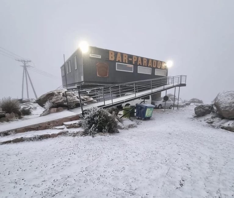 Las Altas Cumbres cubiertas de nieve. Foto: @paradorgiuliocesare